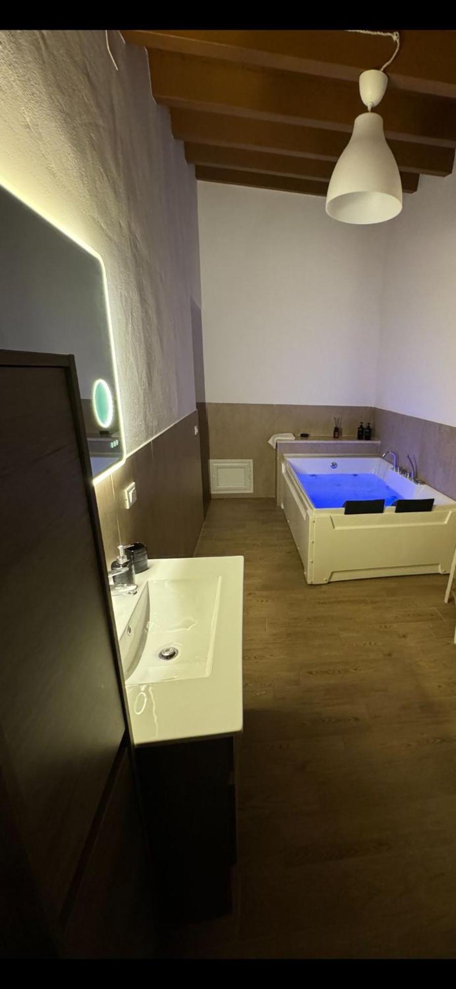 Ballaro Suite Apartment ปาแลร์โม ภายนอก รูปภาพ